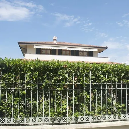 Con Terrazza Panoramica Apartmán *