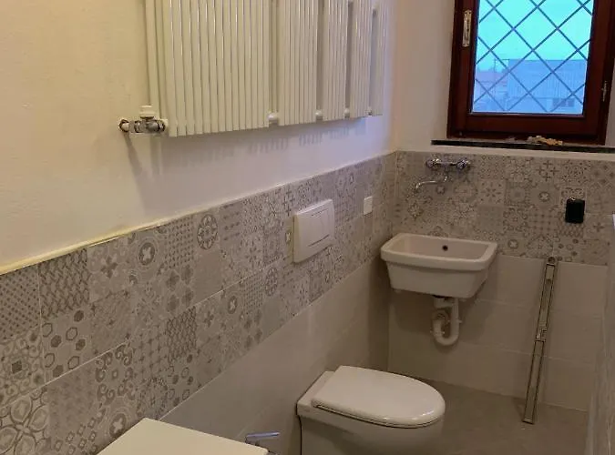 Con Terrazza Panoramica 아파트 *